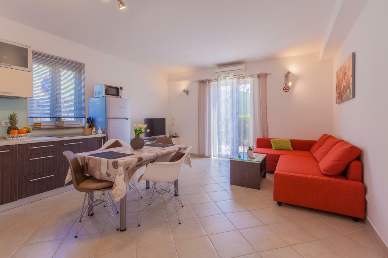 Apartman Madlen Cres Eksteriør billede