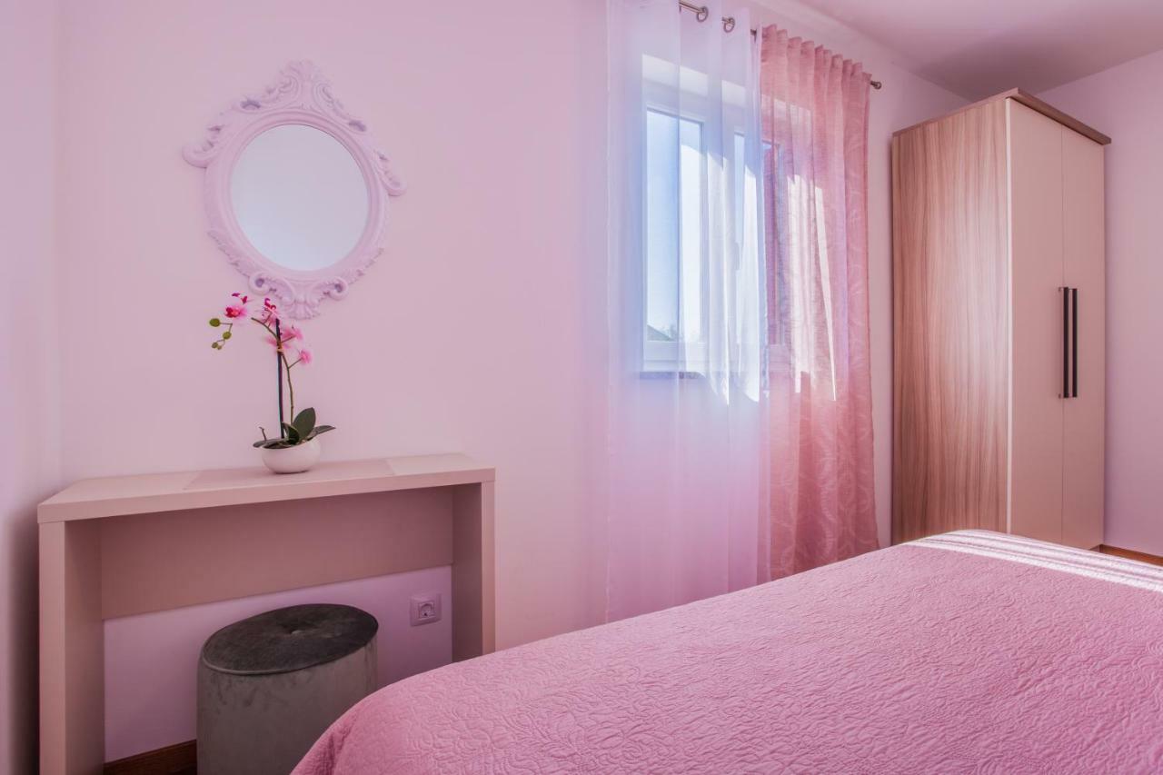Apartman Madlen Cres Eksteriør billede