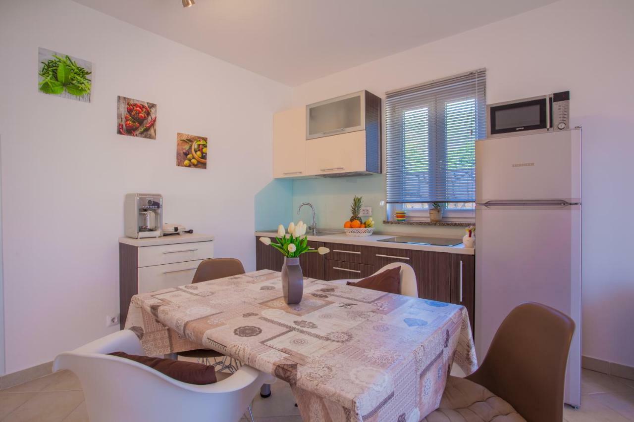 Apartman Madlen Cres Eksteriør billede