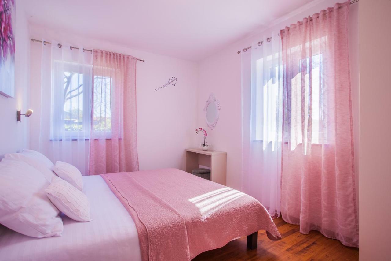 Apartman Madlen Cres Eksteriør billede